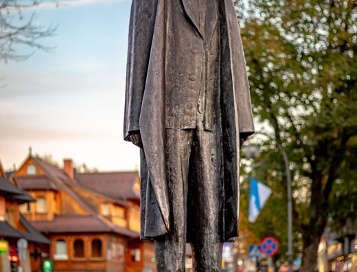 Pomnik hrabiego Władysława Zamoyskiego